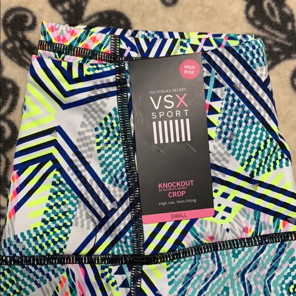 Cropped VS Leggings